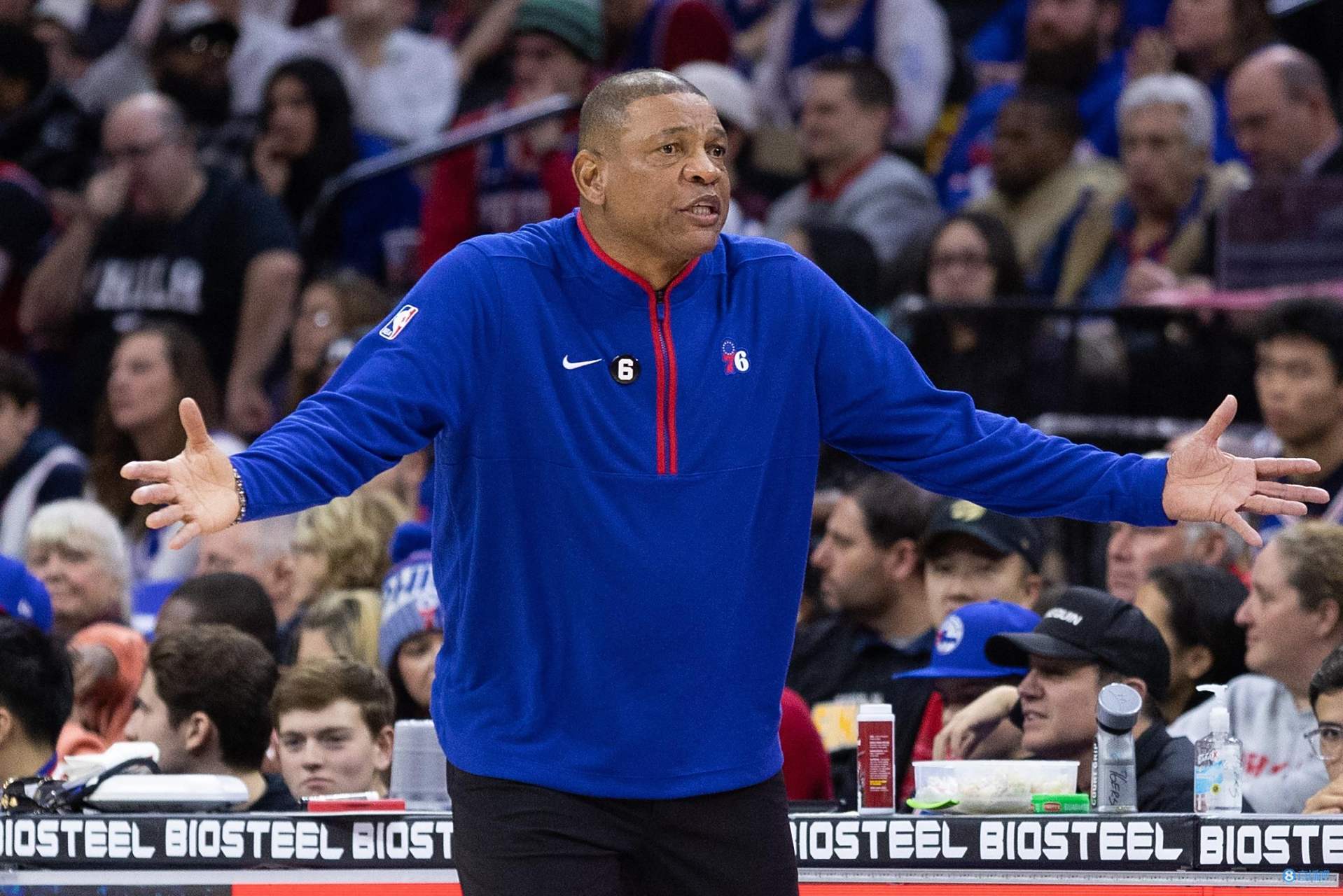 76人翻盘魔术,巴恩斯绝境逆转 76人翻盘魔术,巴恩斯绝境逆转