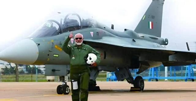 法国羽毛球队横扫印度羽毛球队,陶菲克关键制胜的简单介绍 法国羽毛球队横扫印度羽毛球队,陶菲克关键制胜的简单介绍