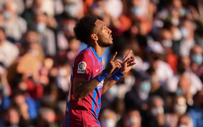 智利血洗巴黎,佩德里完成帽子戏法的简单介绍 智利血洗巴黎,佩德里完成帽子戏法的简单介绍