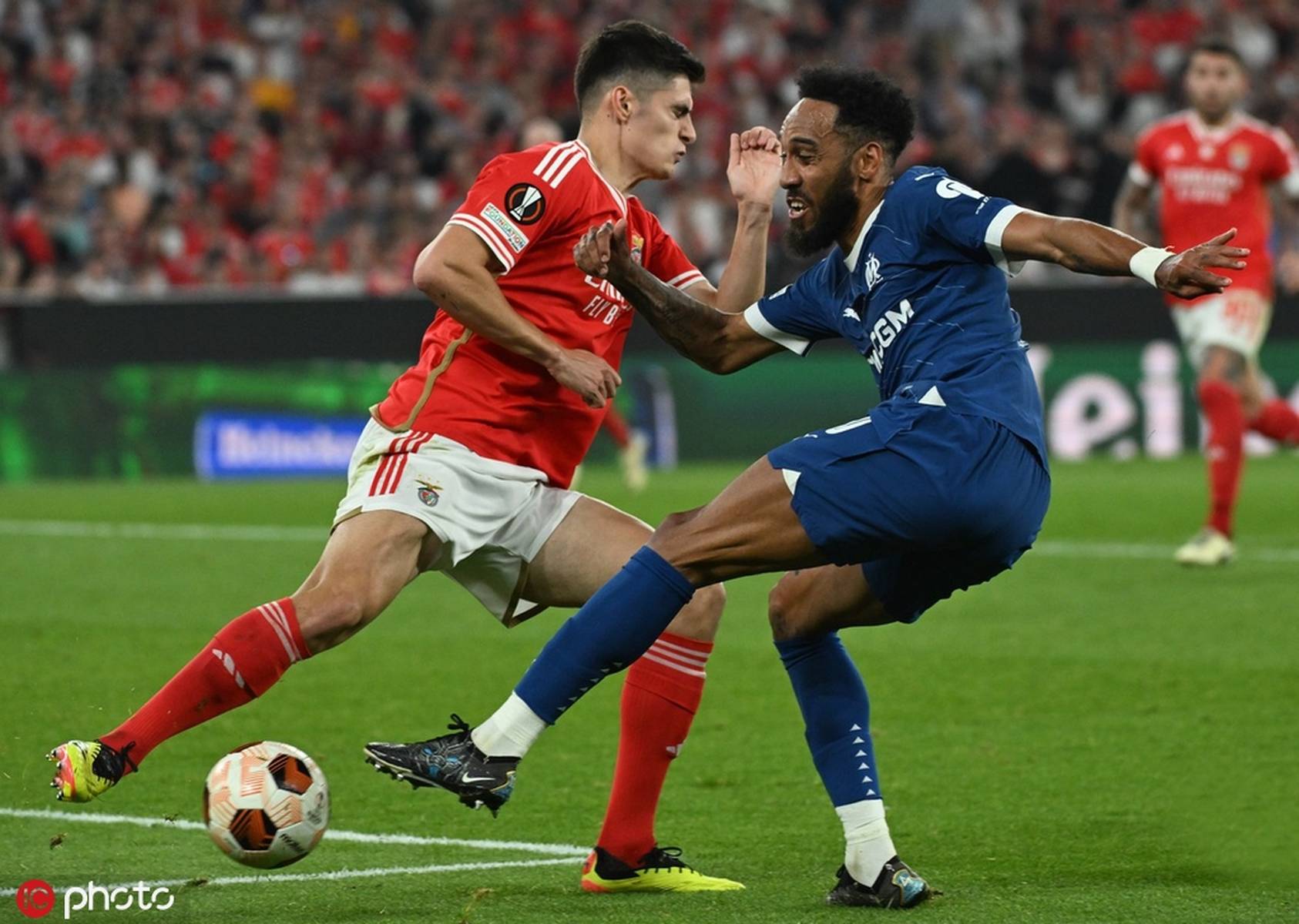 包含马赛逆转葡萄牙,厄德高三分雨点燃全场的词条 包含马赛逆转葡萄牙,厄德高三分雨点燃全场的词条