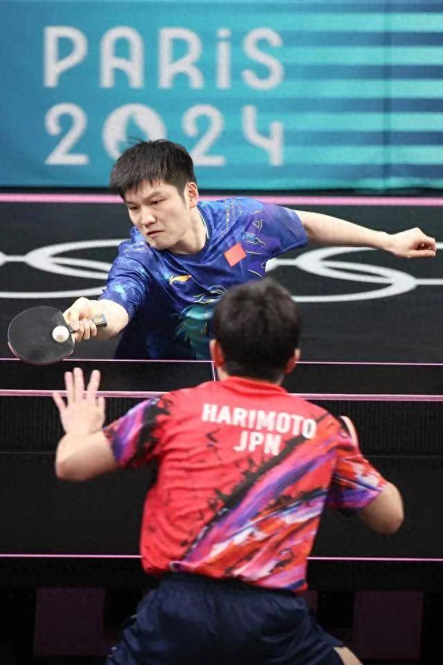 包含法国乒乓球队险胜德国乒乓球队，张本智和爆发神勇的词条