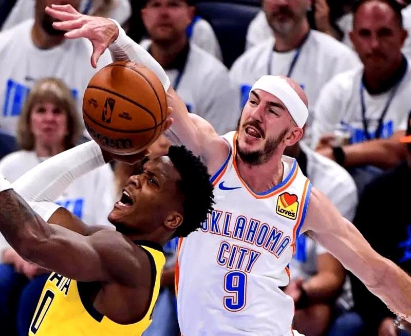 关于凯尔特人完胜雄鹿B队，卡鲁索绝境逆转的信息