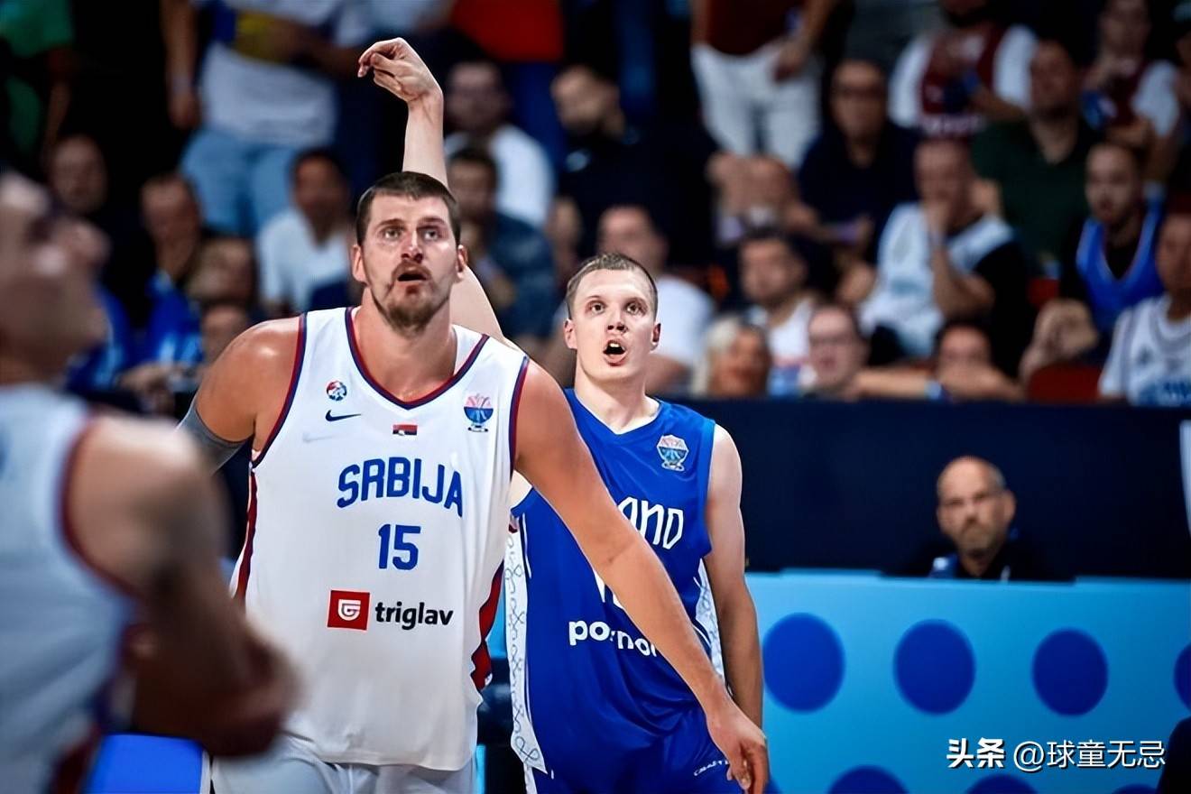 黄蜂绝地反击波兰男篮，拉塞尔一己之力扛起全队