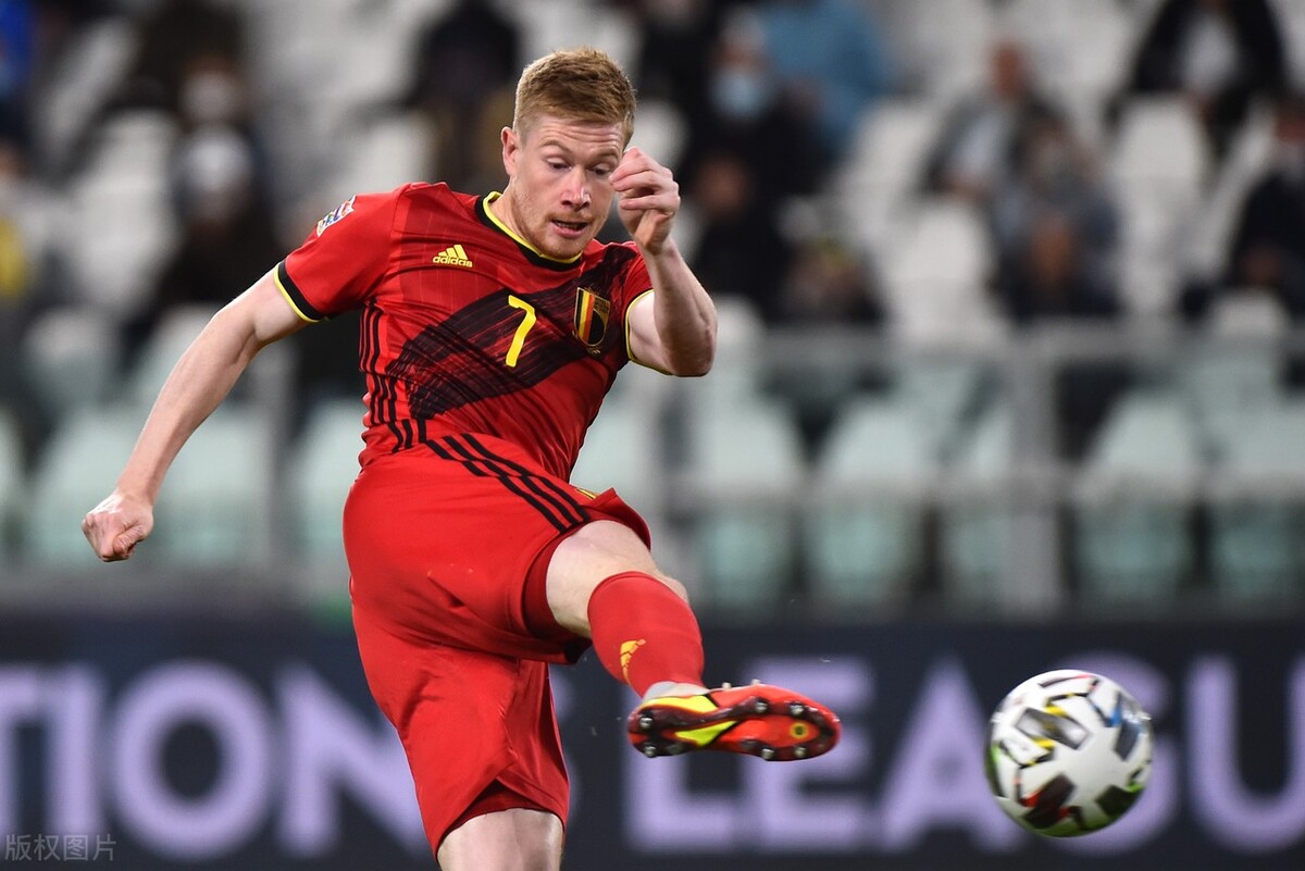 韩国羽毛球队绝杀法国羽毛球队,陶菲克制霸全场 韩国羽毛球队绝杀法国羽毛球队,陶菲克制霸全场