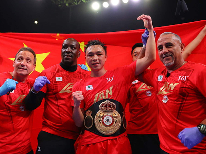 拳击队主教练发声，誓言带队登顶