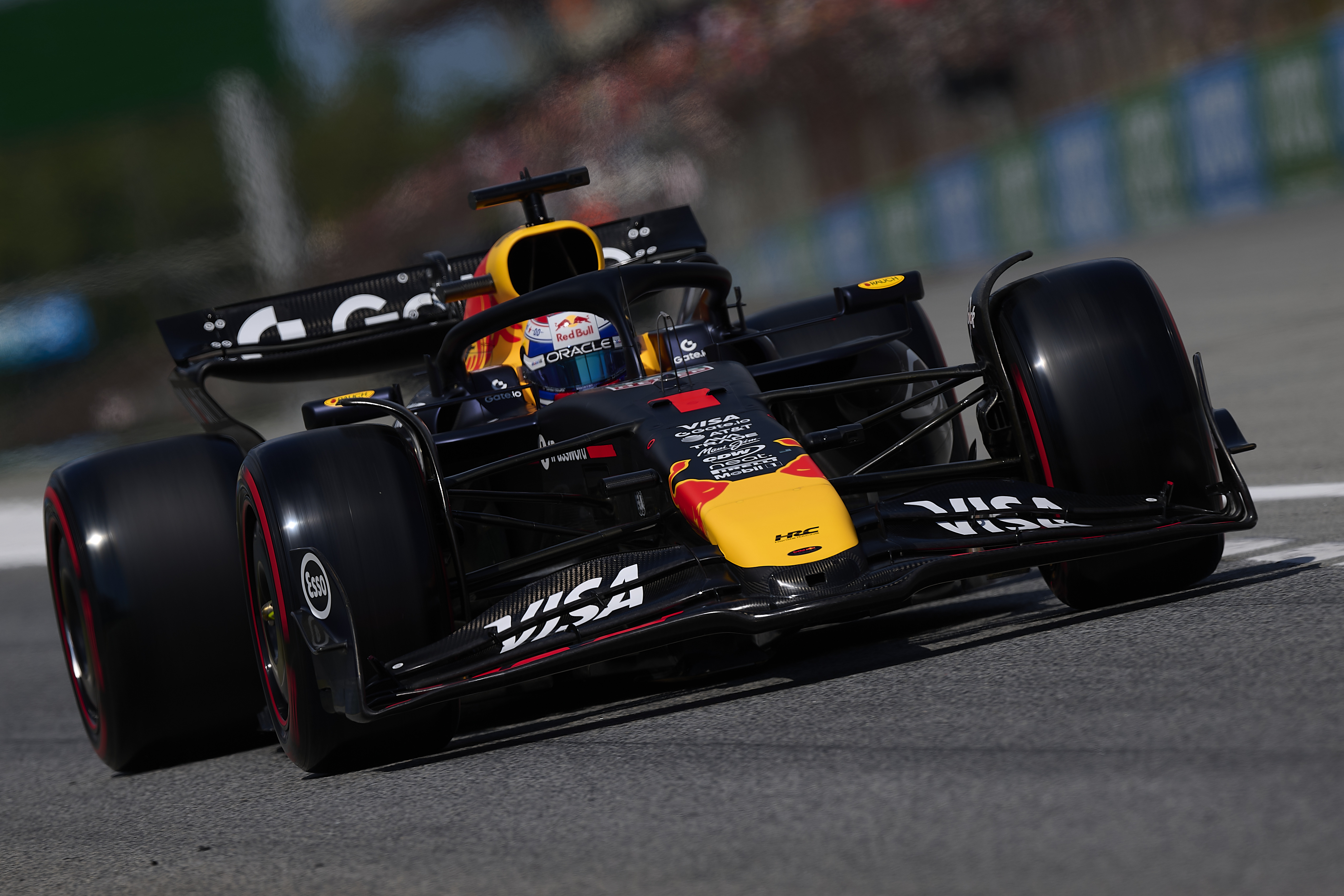 赛车选手发挥出色,荣膺最佳MVP的简单介绍 赛车选手发挥出色,荣膺最佳MVP的简单介绍