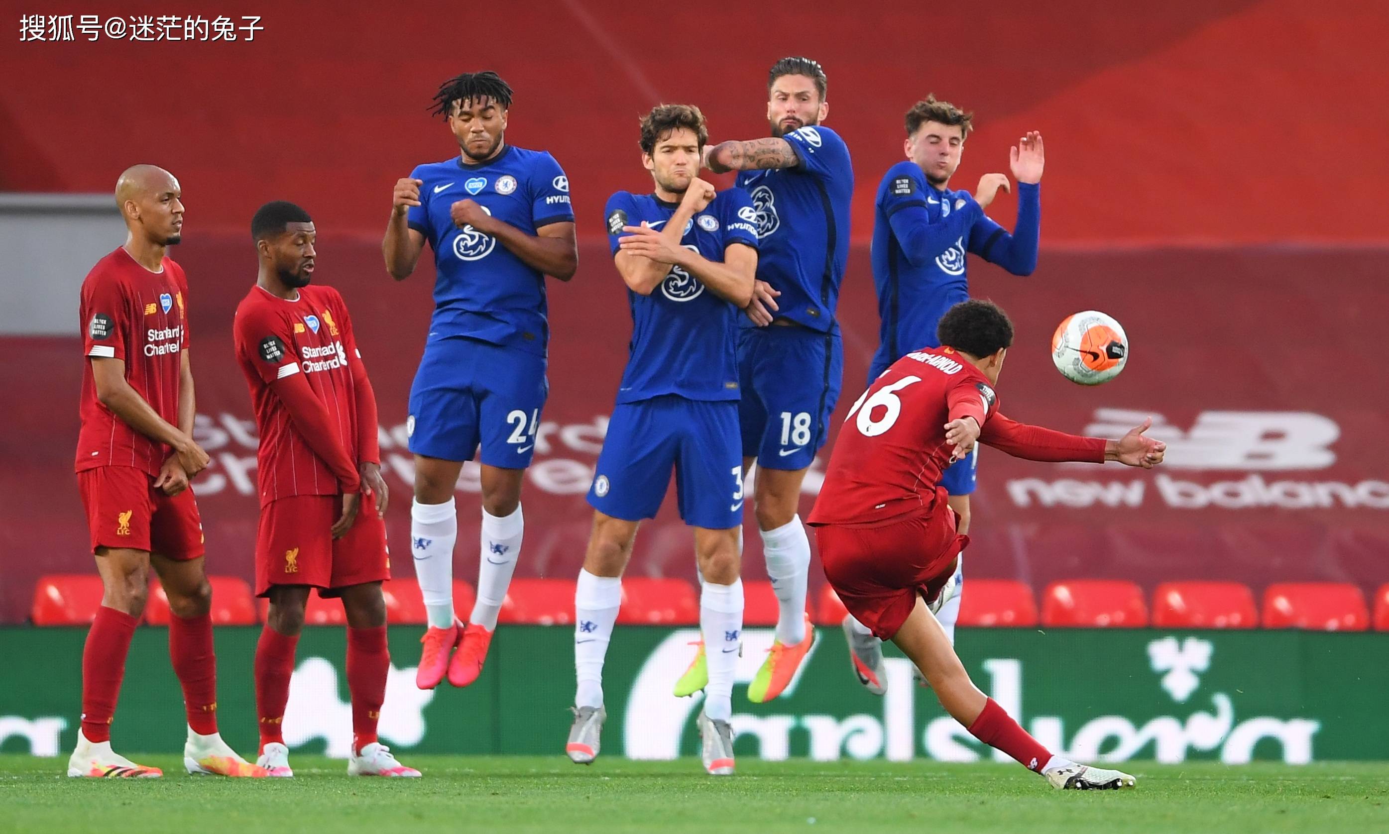 英超赛事精彩瞬间盘点,年度回顾震撼登场 英超赛事精彩瞬间盘点,年度回顾震撼登场