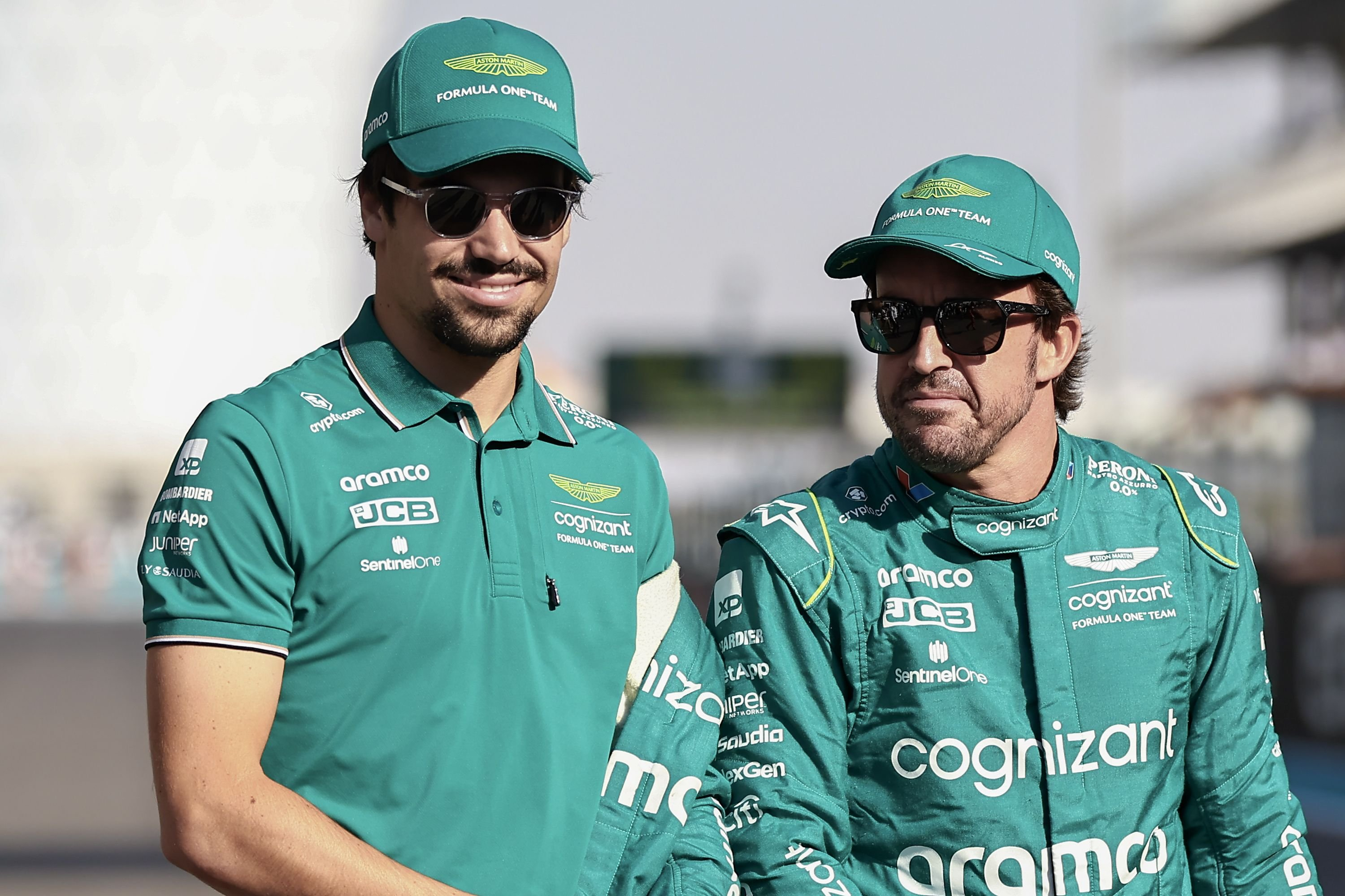 雷诺车队翻盘阿斯顿马丁，勒克莱尔惊艳四座