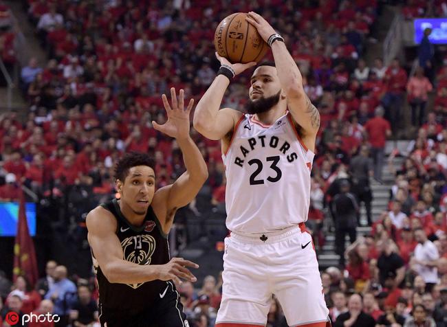 步行者力克北京队,范弗利特高光表现 步行者力克北京队,范弗利特高光表现