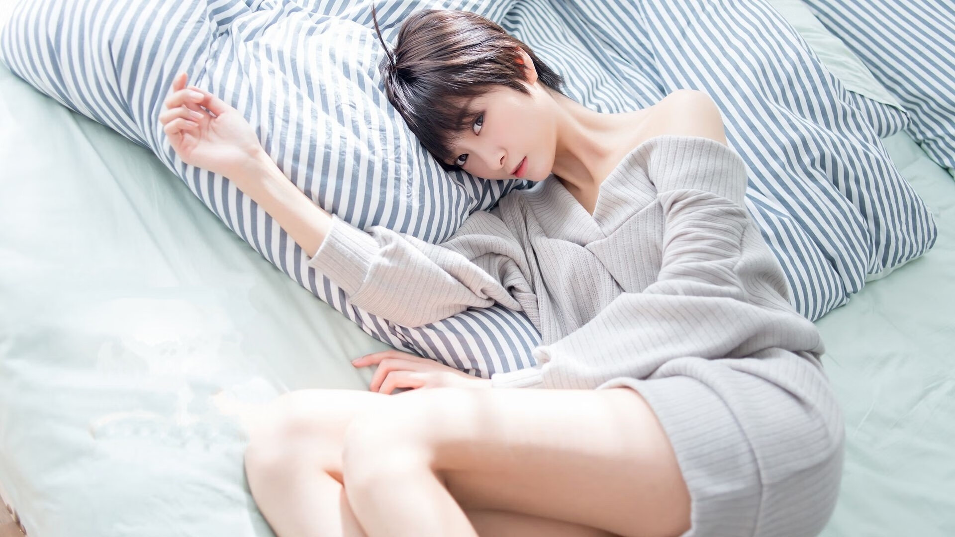 银石冷雨夜，威廉姆斯惊天横扫红牛，诺里斯神级超越点燃百年赛道