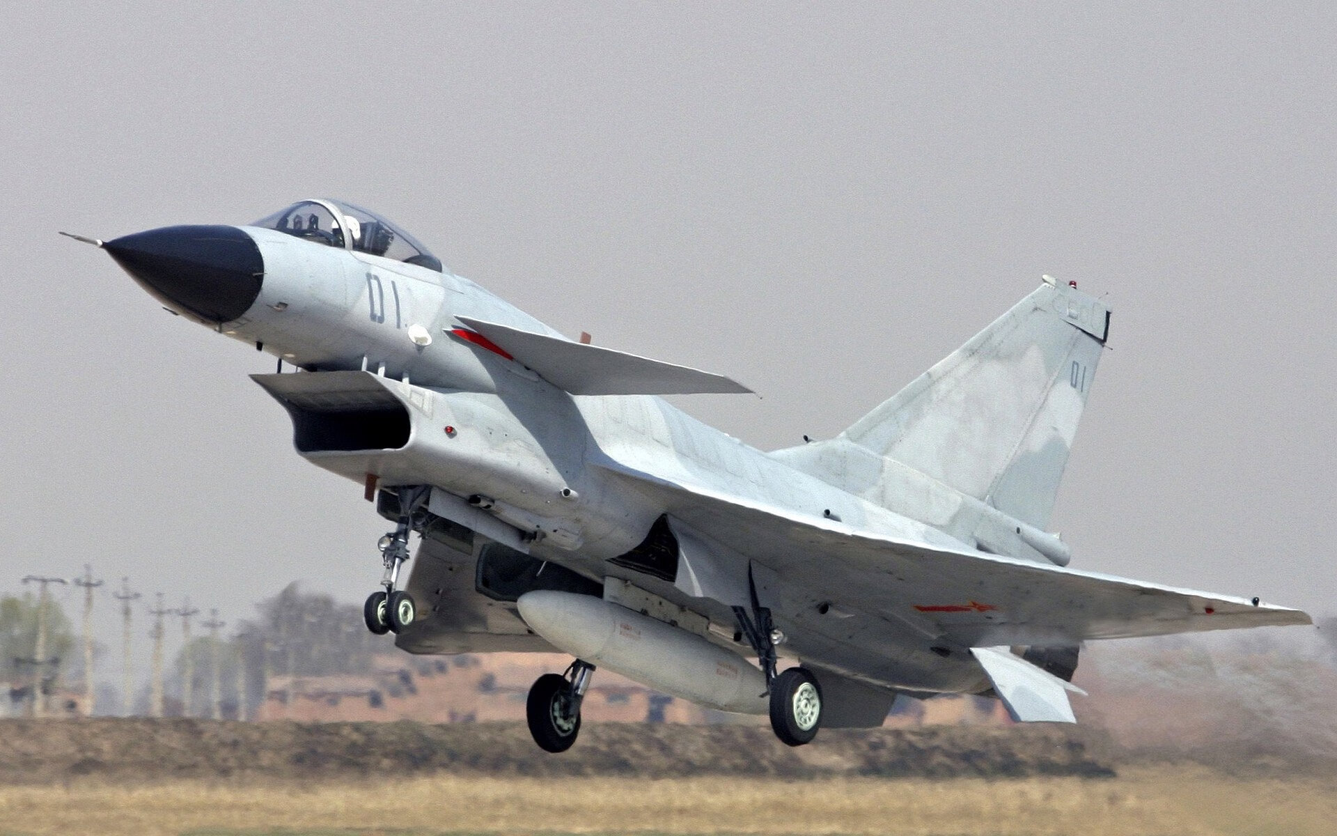 绝杀与传奇，威廉姆斯最后一圈逆袭，佩雷兹达成4000圈历史里程碑