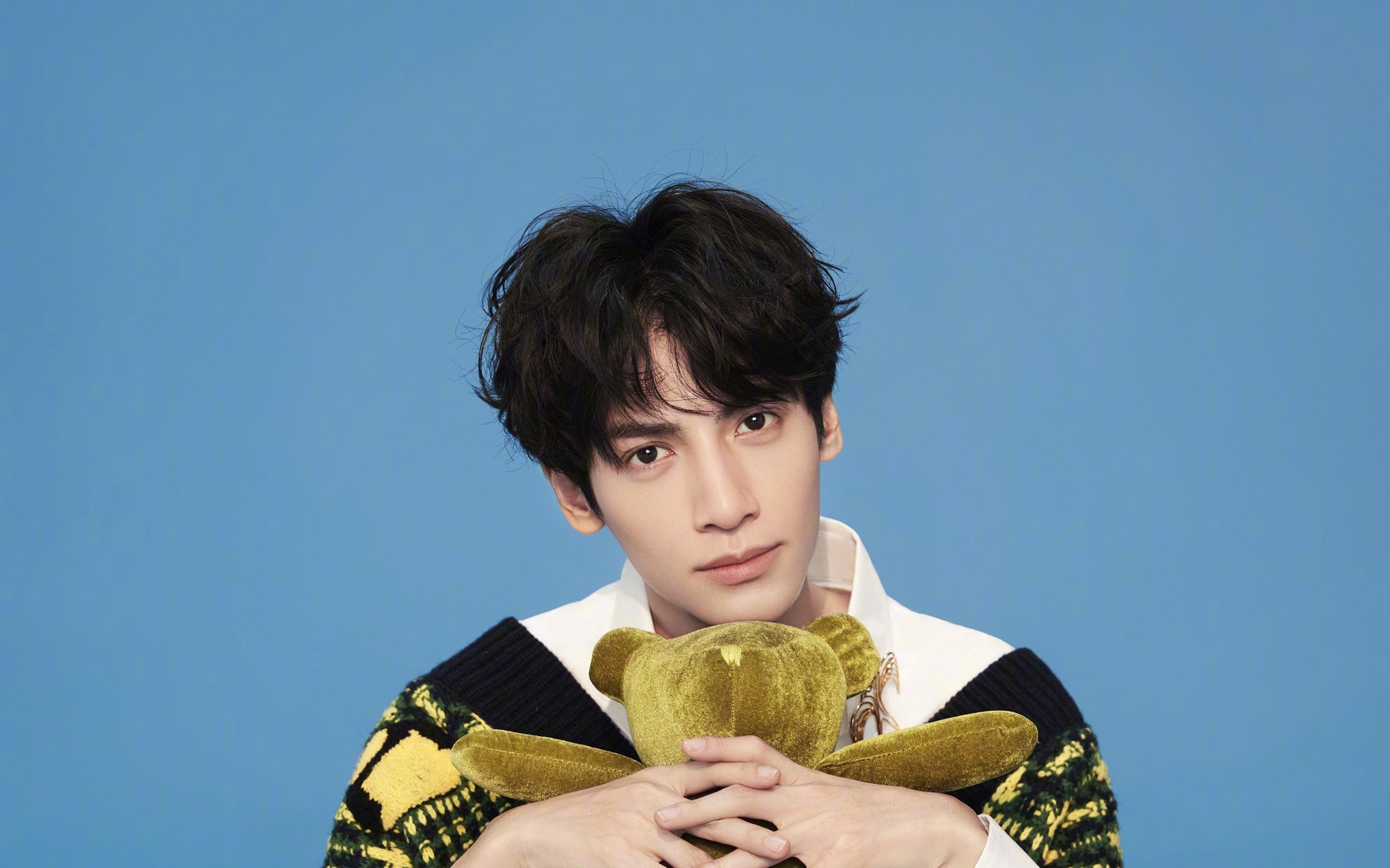 双星映天山！雷霆险胜新疆队之夜，孙铭徽刷新纪录燃爆绝杀时刻