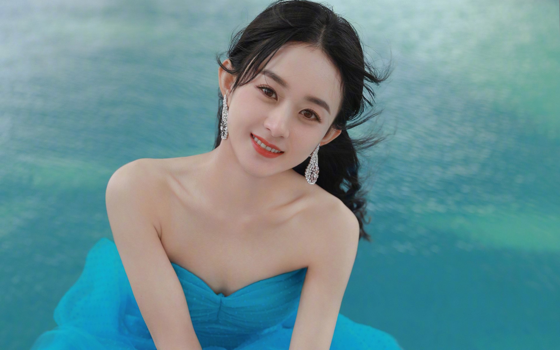 掌控命运的方向盘，基耶萨在F1年度争冠之夜的绝对统治