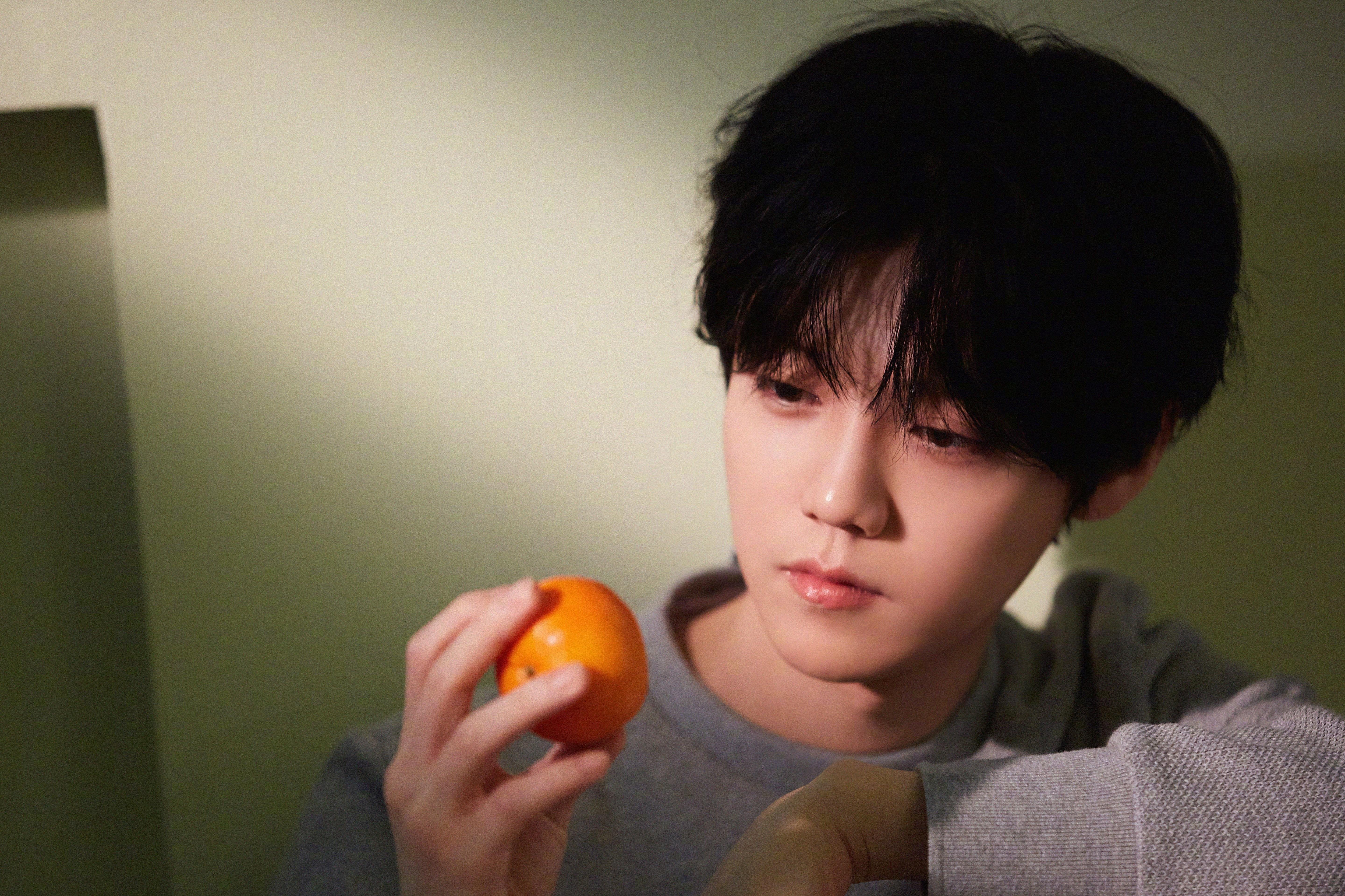 平行时空的奇迹夜,当曼联对阵冰岛,另一位孔德展现何为巨星价值