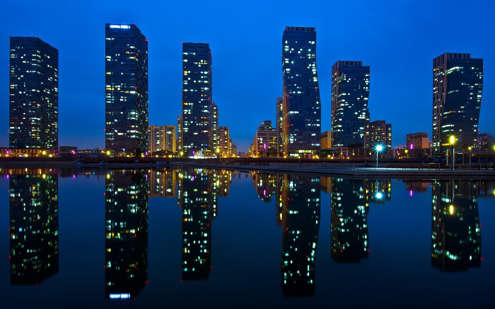 篮球元宇宙爆裂交汇,保罗指挥76人式翻盘,辽宁末节崩盘的启示